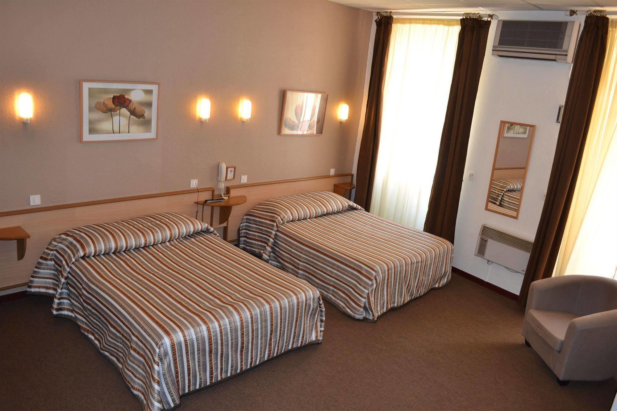 Hotel D'Angleterre, Salon-De-Provence Buitenkant foto